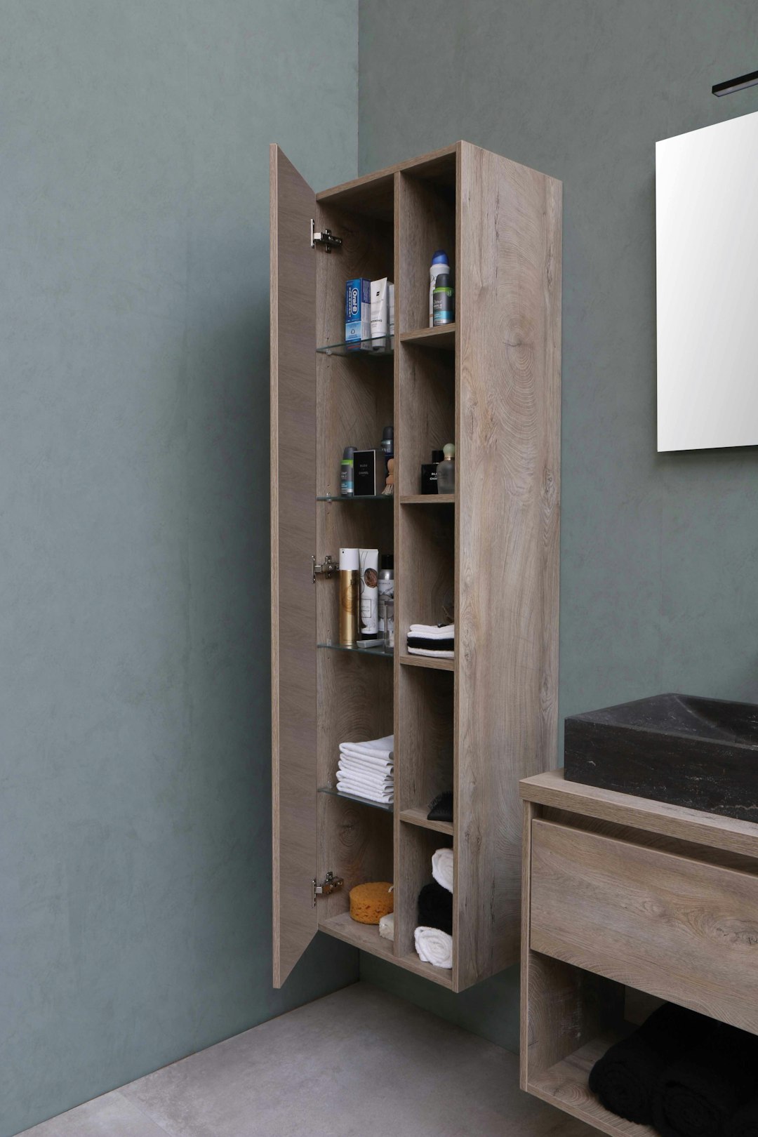 Bathroom Sample Item 1 — detail