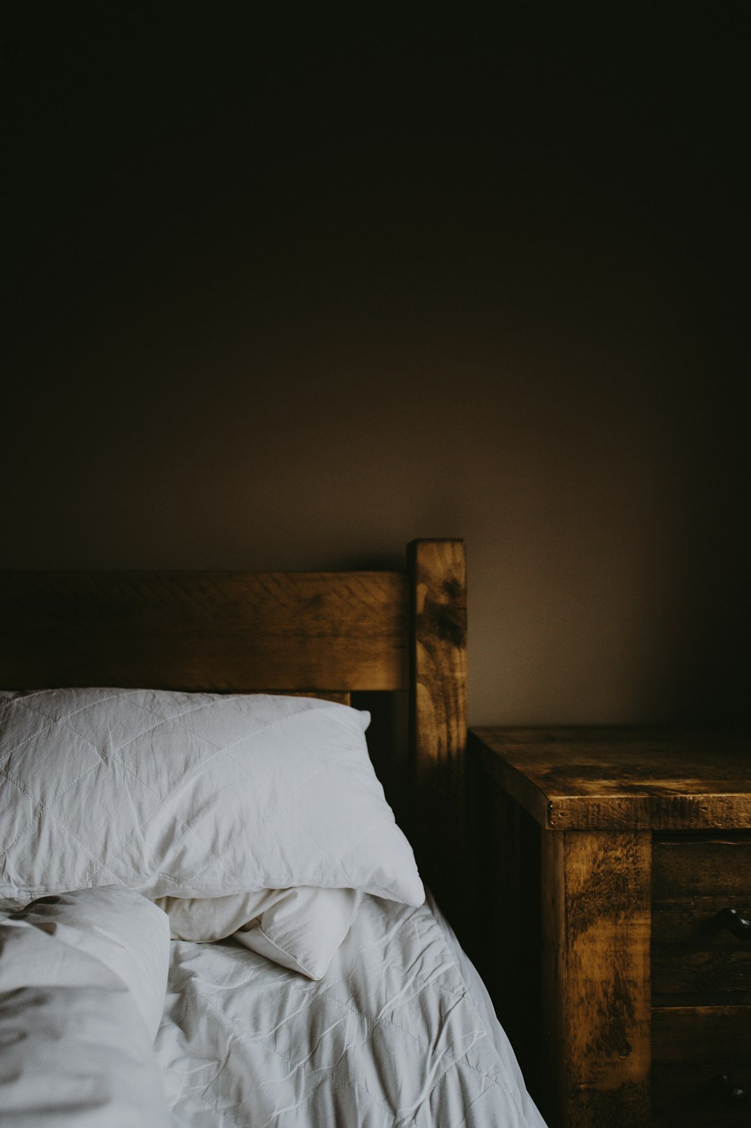 Bedroom Sample Item 1 — detail