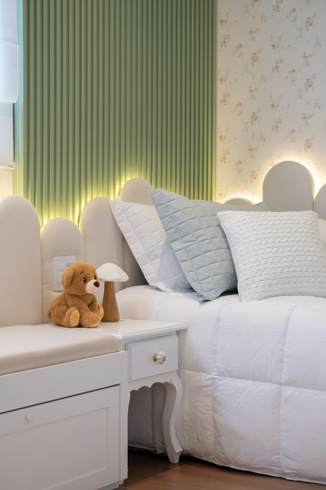 Cloud Kids Bed — detail