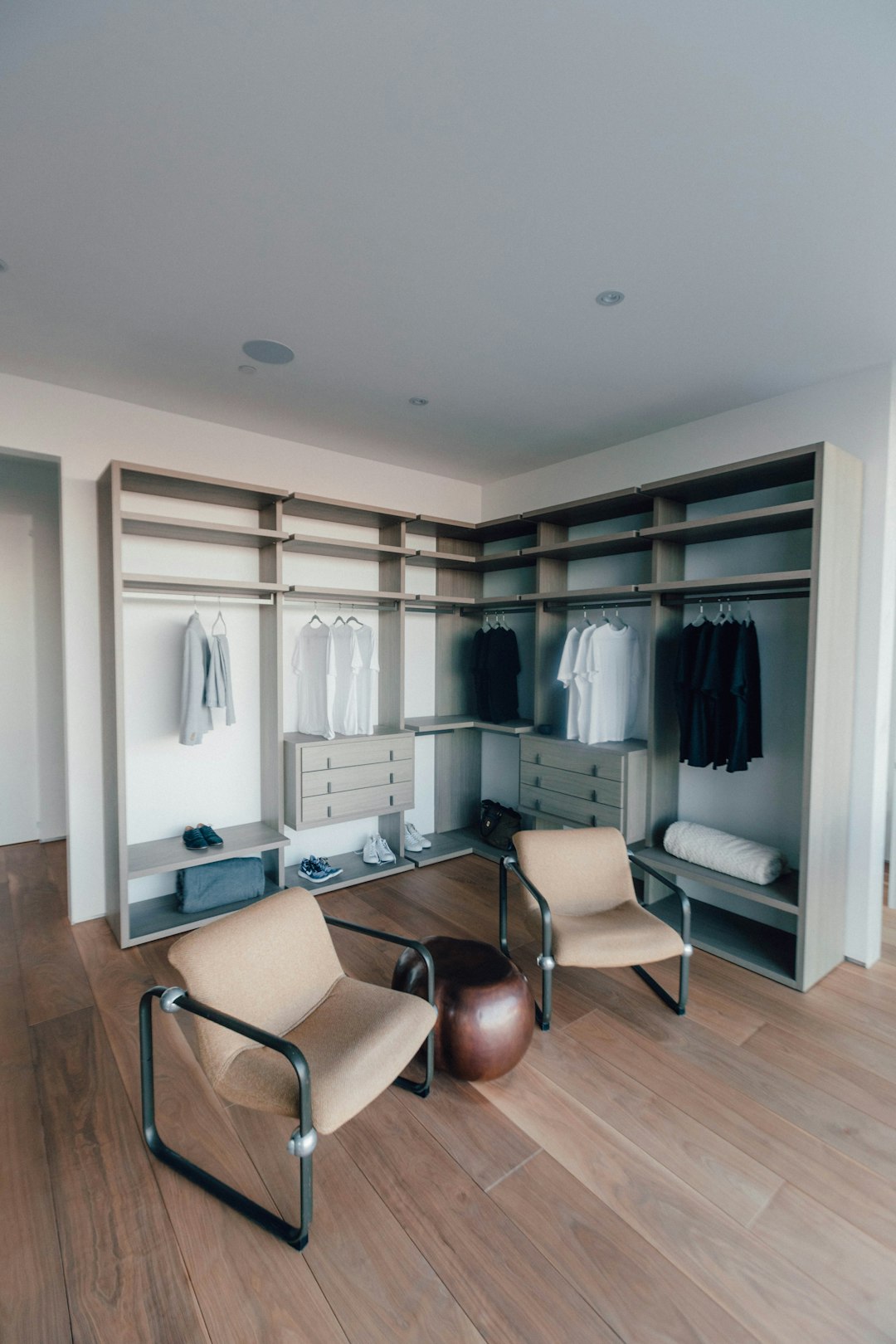 Compact Wardrobe