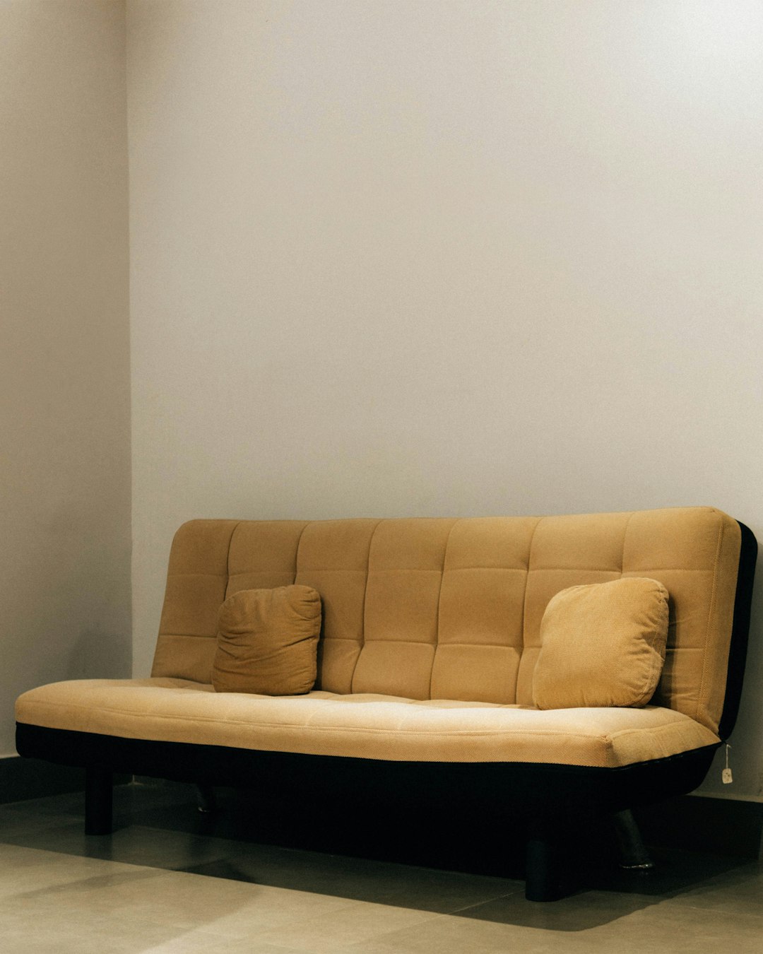 Percy Loveseat — detail