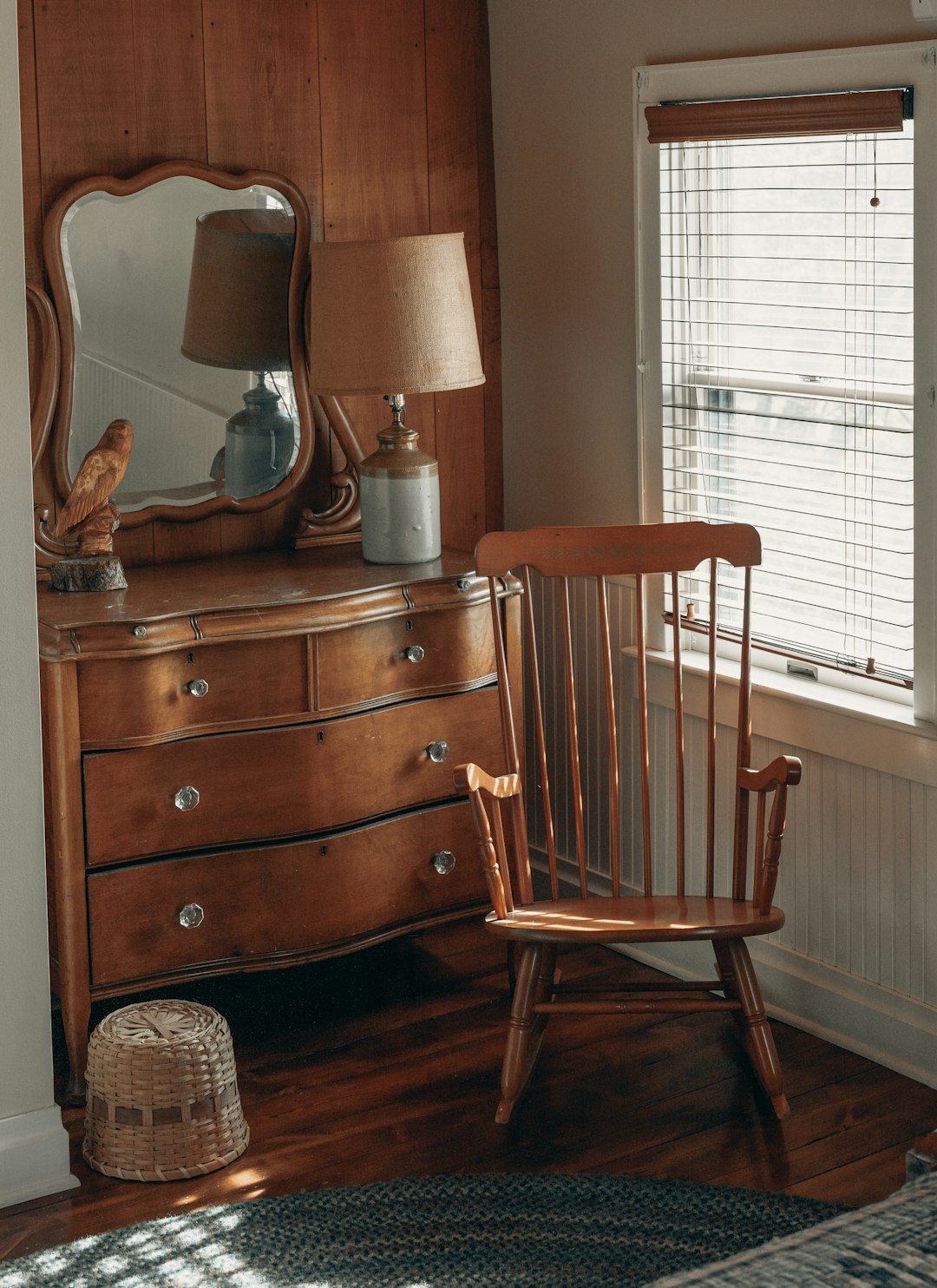 Slim Entry Console